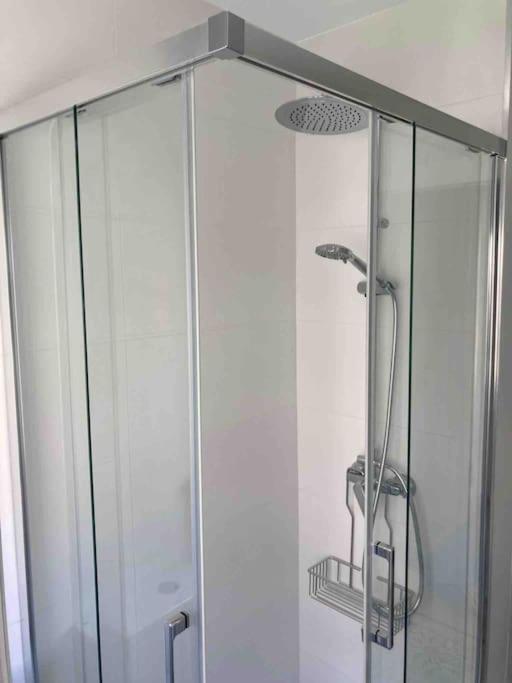 Piso Centrico Con Garaje Privado Gratis Apartment Santander Luaran gambar