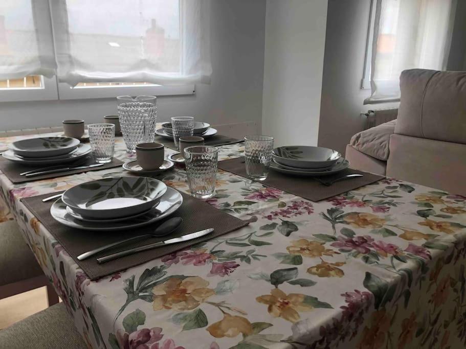Piso Centrico Con Garaje Privado Gratis Apartment Santander Luaran gambar